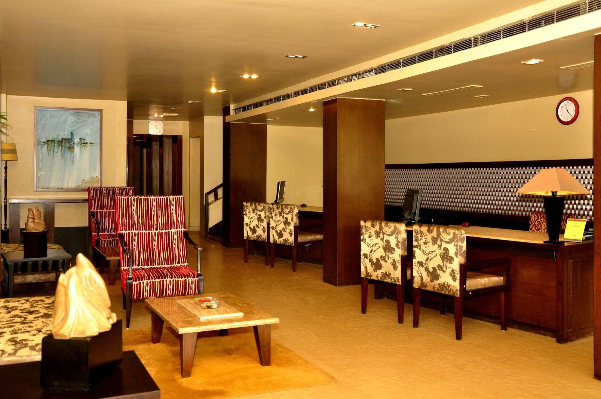 ​Justa Hyderabad Hotel Eksteriør billede
